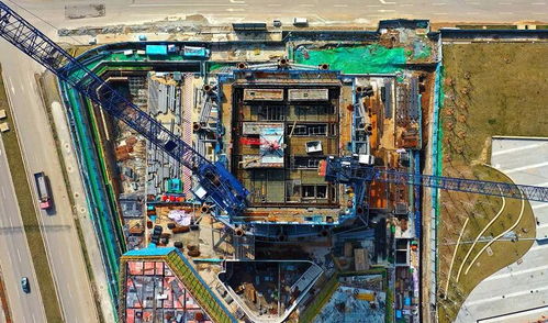 全景展示山鋼承建的超高層建筑 53層、245米宏偉杰作